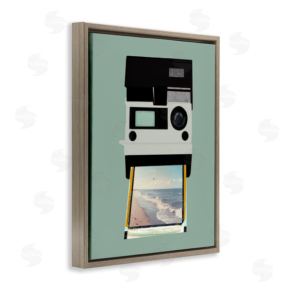 Stupell Industries Annabelle Hall | Beach Trip Vintage Camera