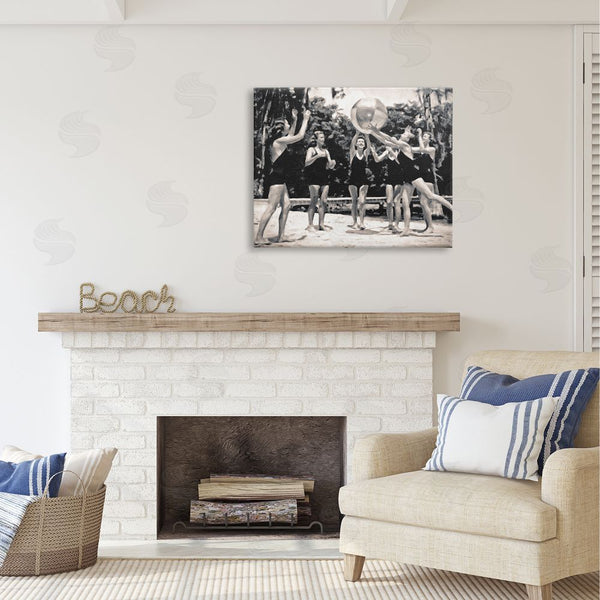 Stupell Industries Graffi*tee Studios | Vintage Beach Girls Wall Art