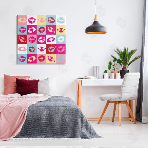 Stupell Industries Peter Horjus | Pop Style Lip Pattern Wall Art
