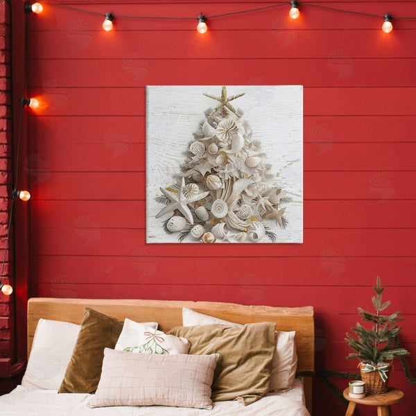 Stupell Industries Sasha | Beachy Shiplap Christmas Tree